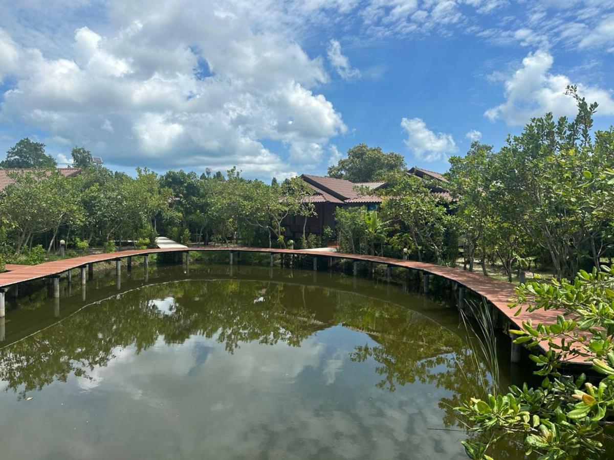 The Beatles Lagoon Chalong Exterior foto